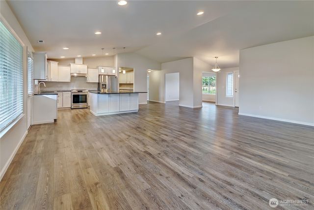 3735 37th Avenue Ct E, Tacoma, WA 98406