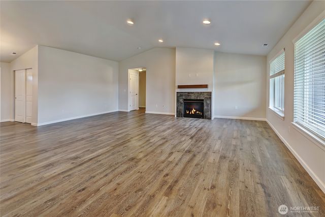 3735 37th Avenue Ct E, Tacoma, WA 98406