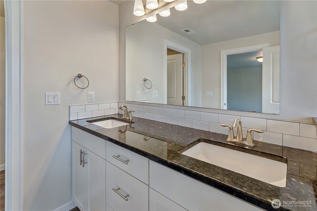 3735 37th Avenue Ct E, Tacoma, WA 98406