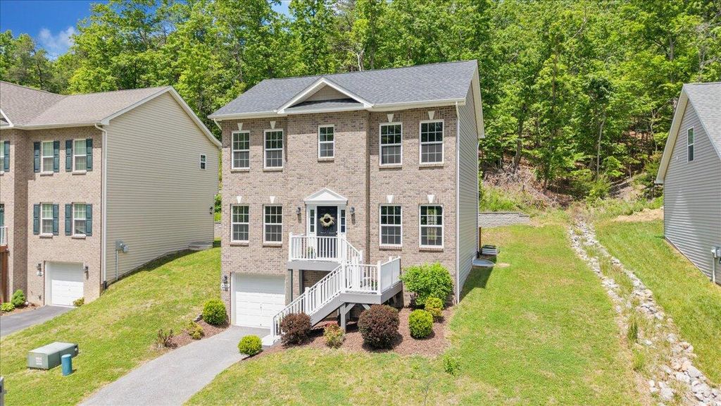 4362 William CT, Roanoke, VA 24018
