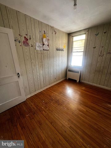 2948 KNORR ST, Philadelphia, PA 19149