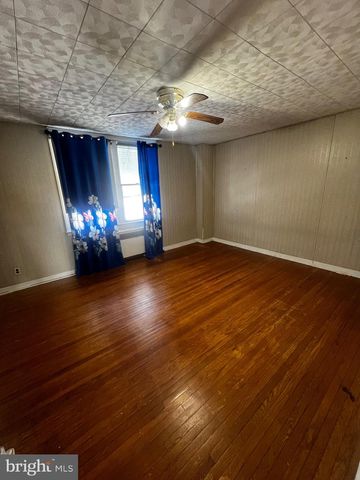 2948 KNORR ST, Philadelphia, PA 19149