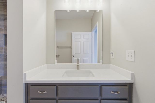 201 Bomber Court Unit B, Ninety Six, SC 29666