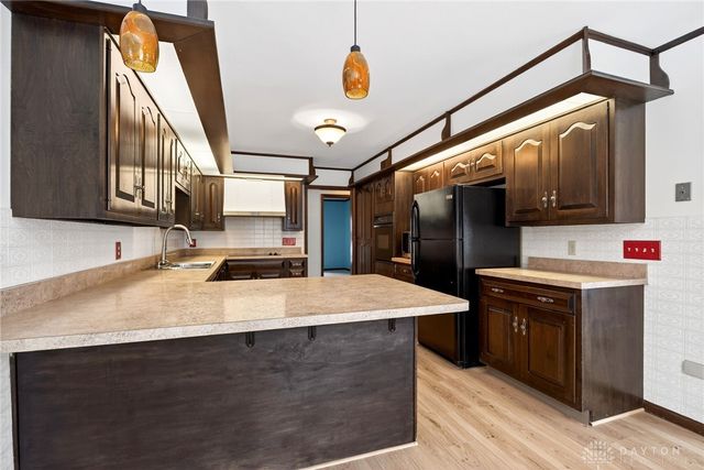 256 E Rahn Road, Dayton, OH 45429