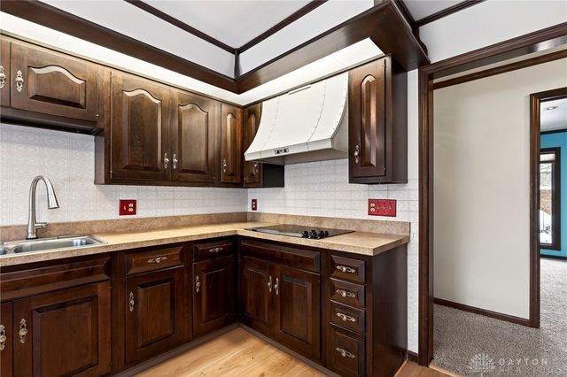 256 E Rahn Road, Dayton, OH 45429