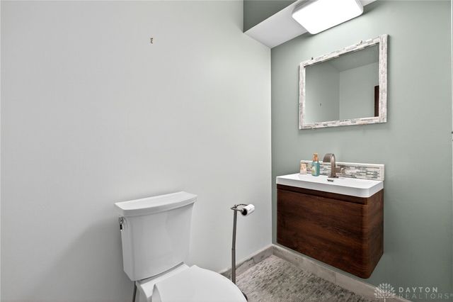 256 E Rahn Road, Dayton, OH 45429