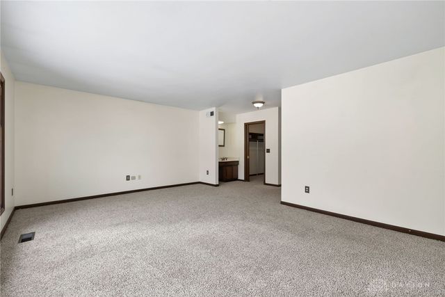 256 E Rahn Road, Dayton, OH 45429