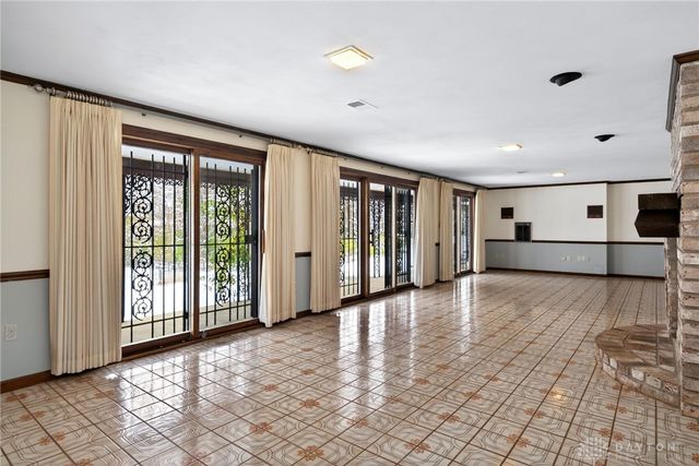 256 E Rahn Road, Dayton, OH 45429