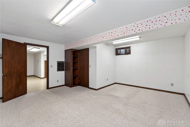 256 E Rahn Road, Dayton, OH 45429