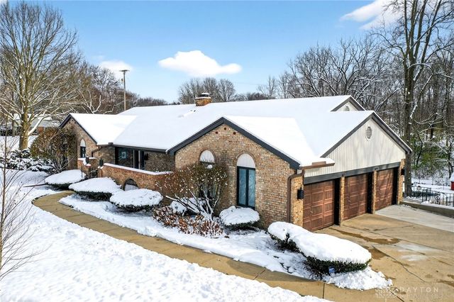 256 E Rahn Road, Dayton, OH 45429