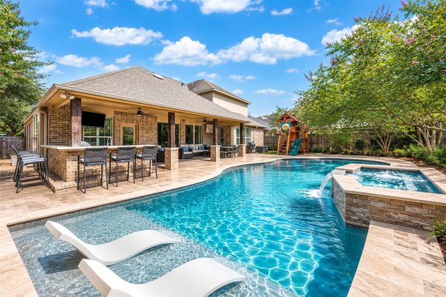 5202 Red Oak Valley Drive, Katy, TX 77494