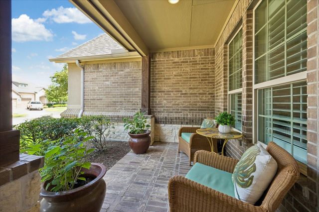 5202 Red Oak Valley Drive, Katy, TX 77494