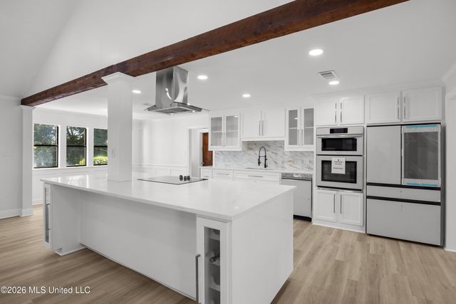 143 Rolling Meadows Drive, Jackson, MS 39211