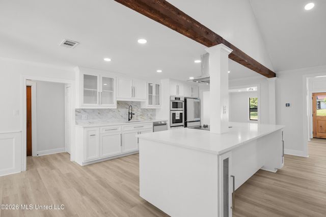 143 Rolling Meadows Drive, Jackson, MS 39211