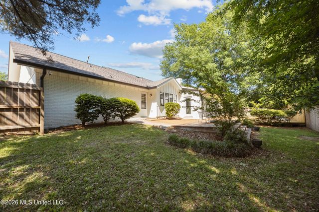143 Rolling Meadows Drive, Jackson, MS 39211