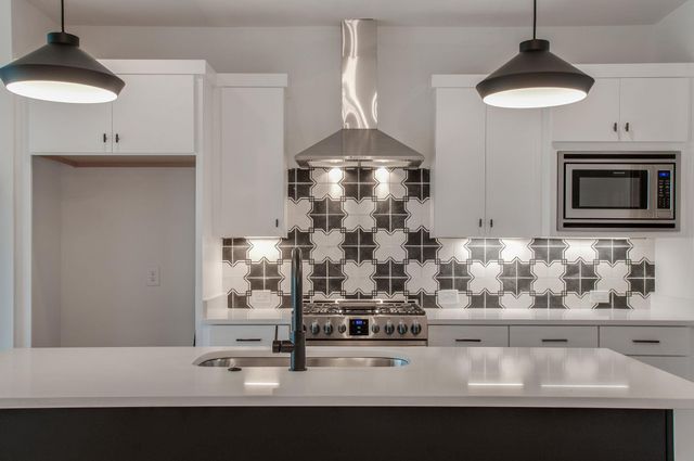 903 Archer St, Nashville, TN 37203