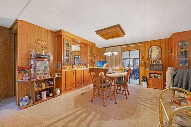 29 Pipers Way, Carver, MA 02330