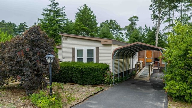 29 Pipers Way, Carver, MA 02330