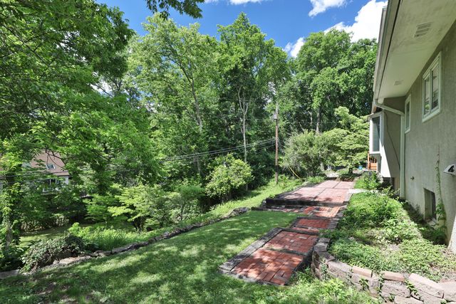 1332 Brookridge Drive, Columbus, OH 43235