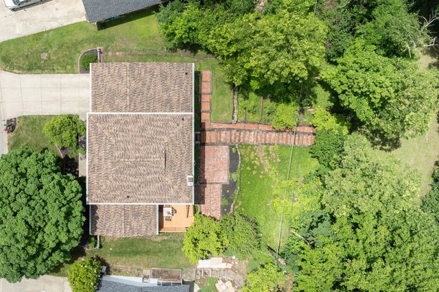 1332 Brookridge Drive, Columbus, OH 43235