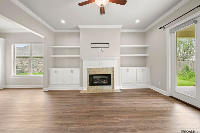 3703 Sandbar Dr, Addis, LA 70710