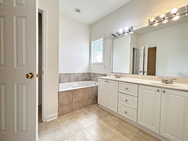 2110 Creek Trl, Goodlettsville, TN 37072