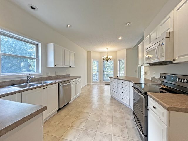 2110 Creek Trl, Goodlettsville, TN 37072