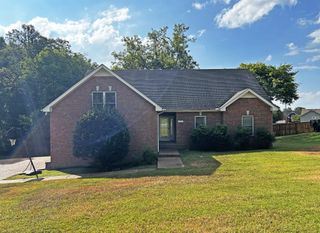 2110 Creek Trl, Goodlettsville, TN 37072