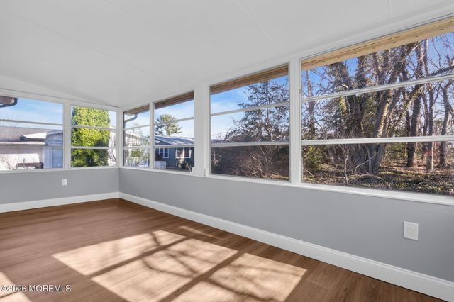 10 Arnold Street, Brick, NJ 08724