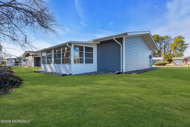 10 Arnold Street, Brick, NJ 08724