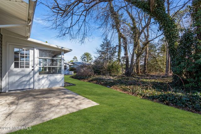 10 Arnold Street, Brick, NJ 08724