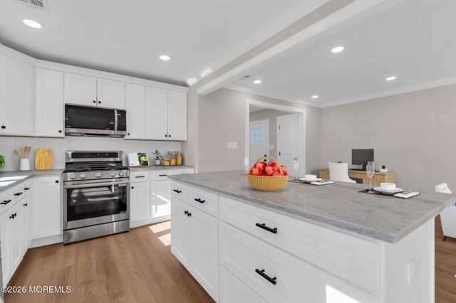 10 Arnold Street, Brick, NJ 08724