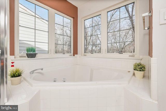 22 WADDINGTON CT, Rockville, MD 20850