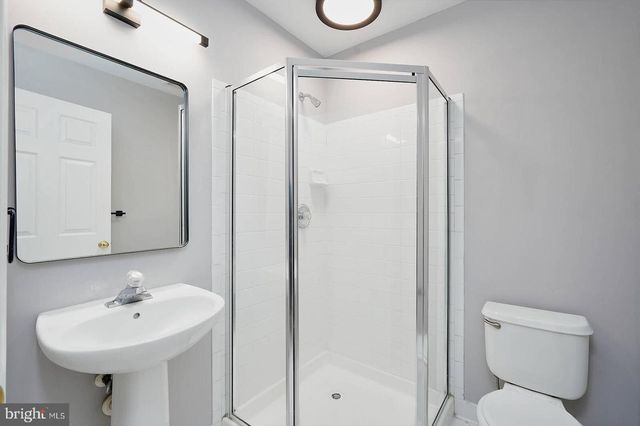 22 WADDINGTON CT, Rockville, MD 20850