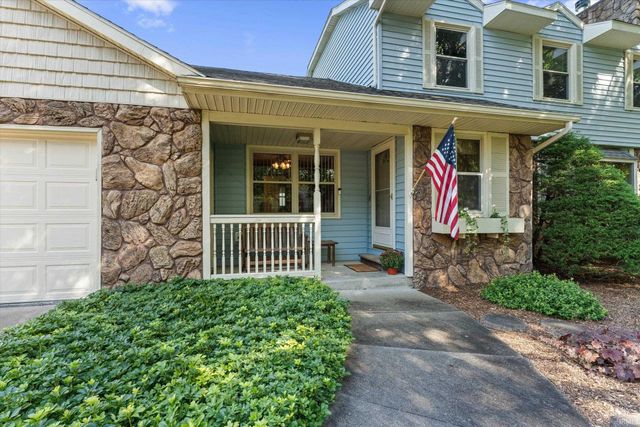 50886 Lincolnshire Trail, Granger, IN 46530