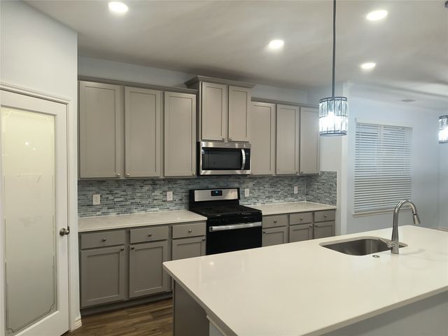 4128 Down Rush Drive, Royse City, TX 75189