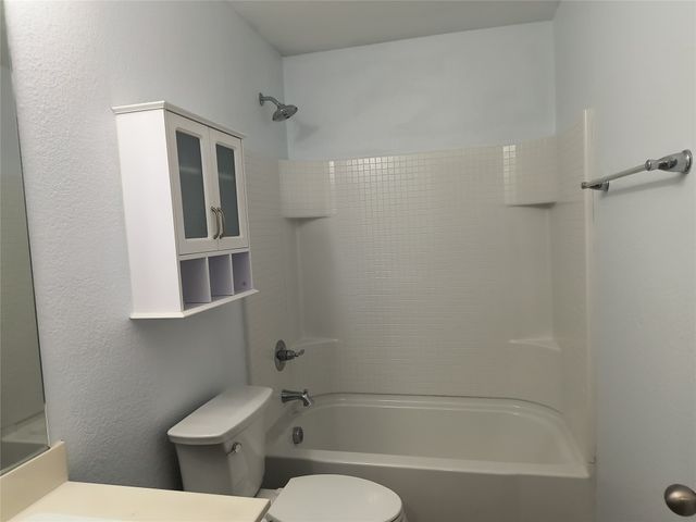 4128 Down Rush Drive, Royse City, TX 75189