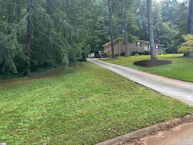 100 Laconia Drive, Travelers Rest, SC 29690