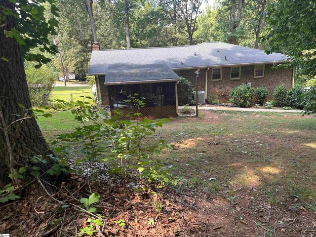 100 Laconia Drive, Travelers Rest, SC 29690