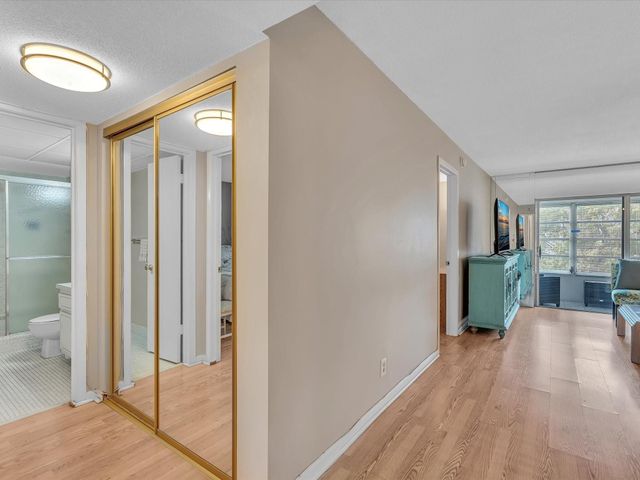 2881 NW 47th Terrace 209, Lauderdale Lakes, FL 33313