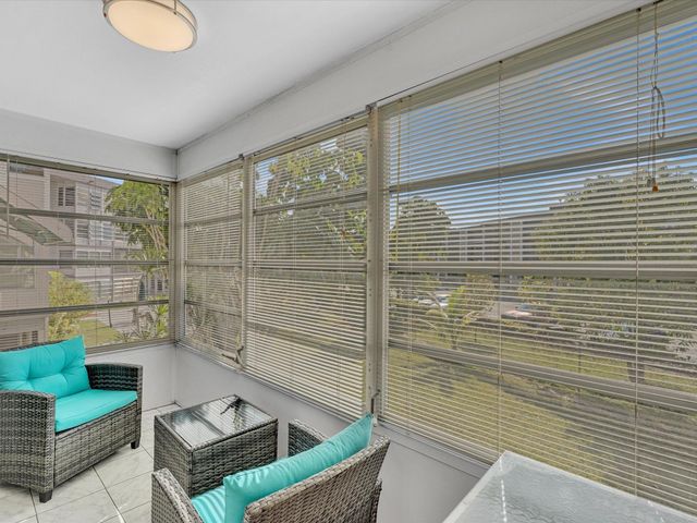 2881 NW 47th Terrace 209, Lauderdale Lakes, FL 33313