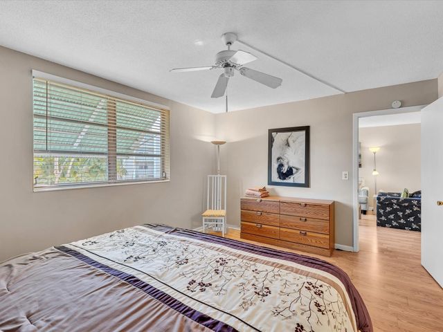 2881 NW 47th Terrace 209, Lauderdale Lakes, FL 33313