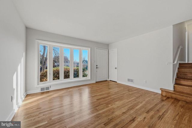 2620 MACLARY DR, Wilmington, DE 19808