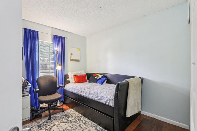 414 SW 79th Terrace, North Lauderdale, FL 33068