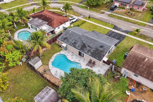 414 SW 79th Terrace, North Lauderdale, FL 33068