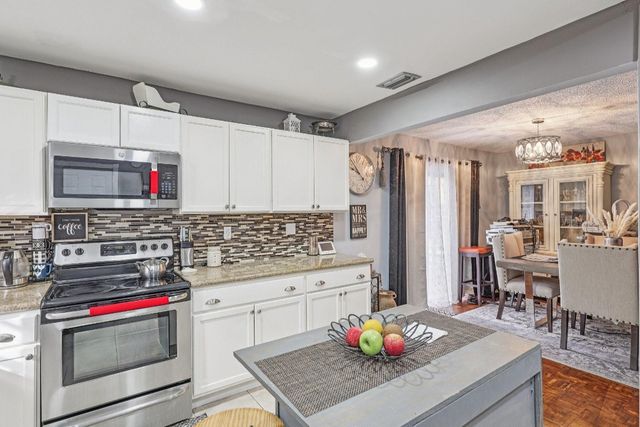 414 SW 79th Terrace, North Lauderdale, FL 33068