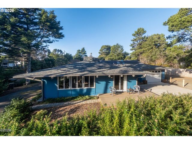 225 MONTEREY Ave, Lincoln City, OR 97367