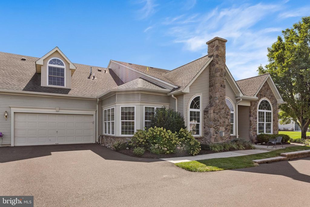 368 SHADY BROOK DR #170, LANGHORNE, PA 19047 — photo 2