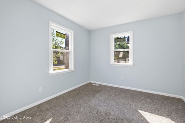 814 Winkler Ave, Louisville, KY 40208