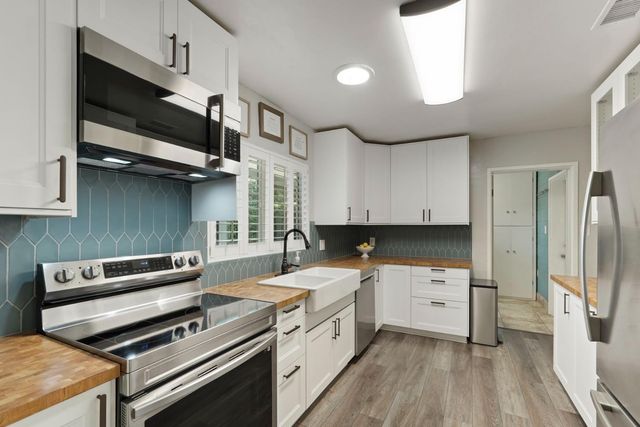 701 Holly Dr, Lodi, CA 95240